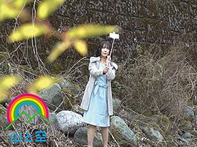 SNSで露出実況を生配信中の見せたがり露出狂に凸してみた。 サンプル動画サムネイル